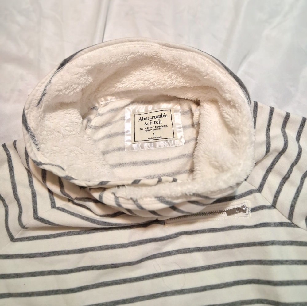 Abercrombie & Fitch Striped Cowl Neck Sweater Fleece Cream/ Gray SzL Sherpa - Picture 3 of 13
